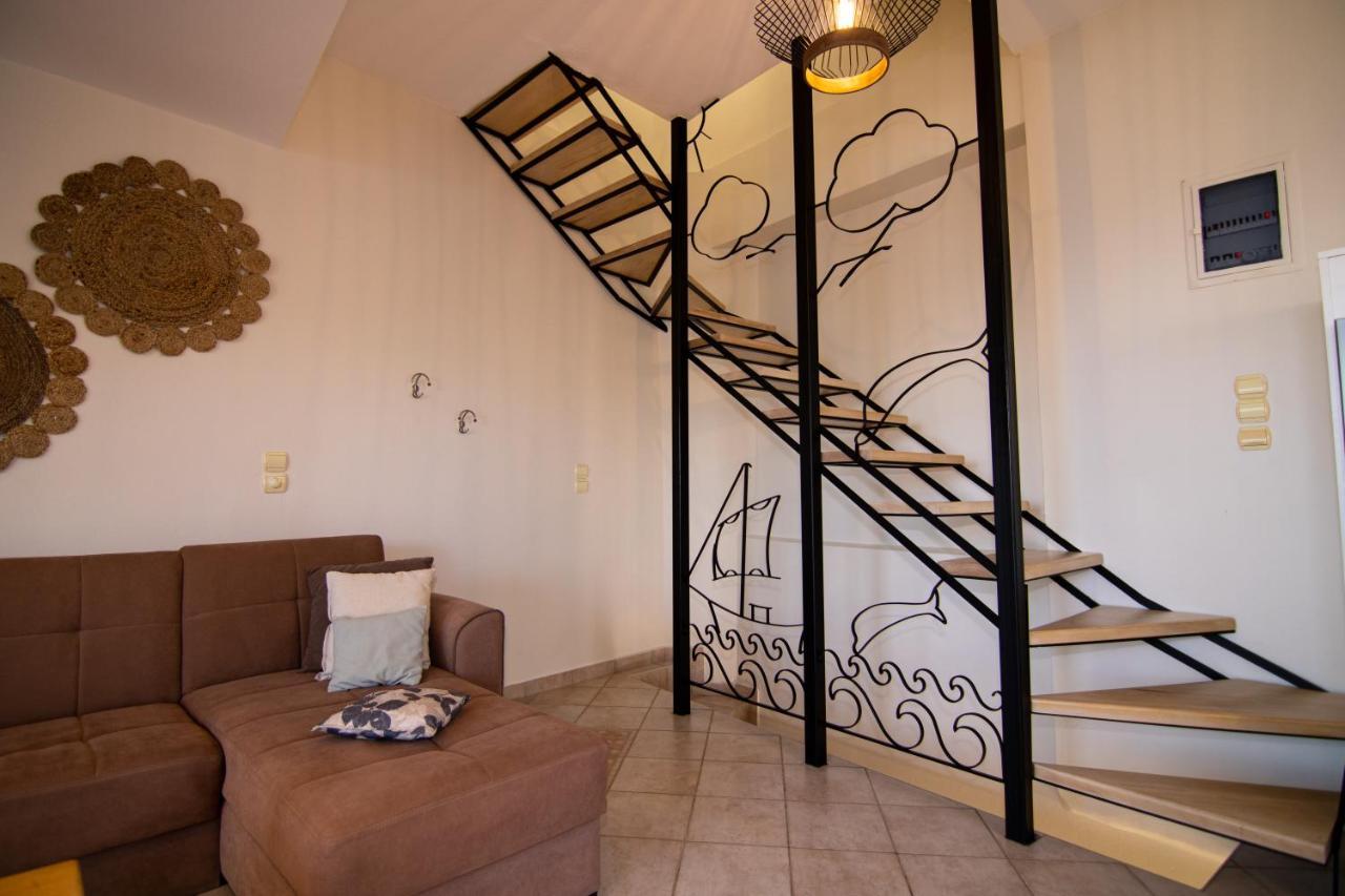The Island House - Family Size Apt - Overlooking The Aegean - 3 Steps From The Beach Mochlos Dış mekan fotoğraf
